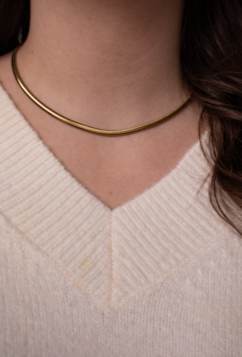 Minimalist Necklace Gold