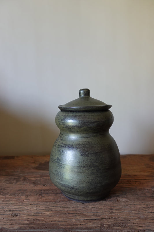 Pot met deksel mat zwart