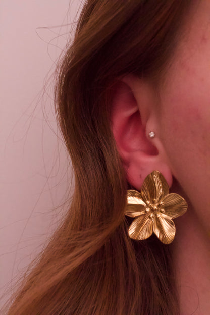 Blossom Earrings Gold