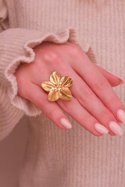 Blossom Ring Gold