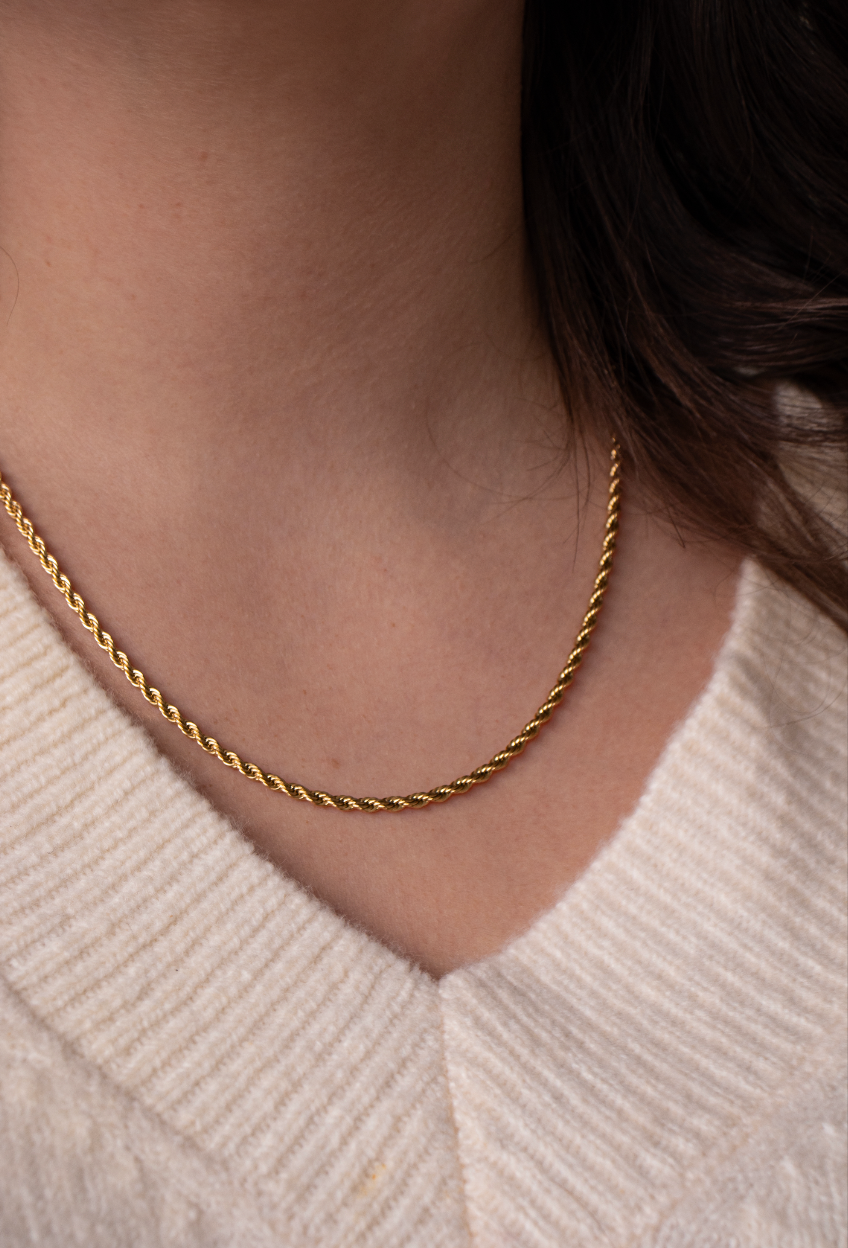 Twist Necklace Gold